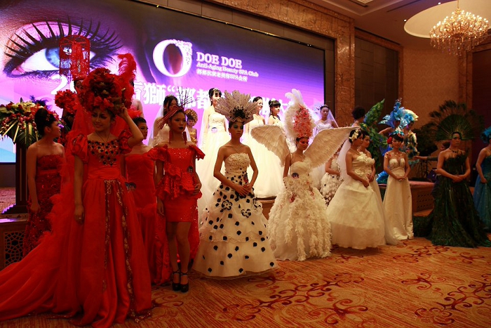 都都美容学院 招聘美容美甲化妆助教讲师--E部