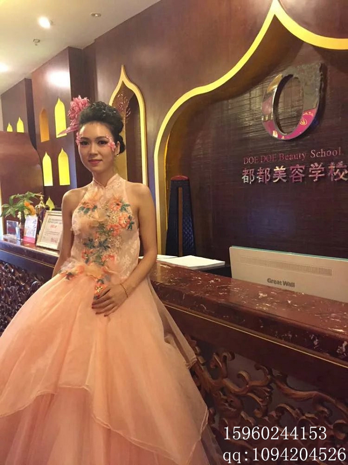 都都美容学院 招聘美容美甲化妆助教讲师、校