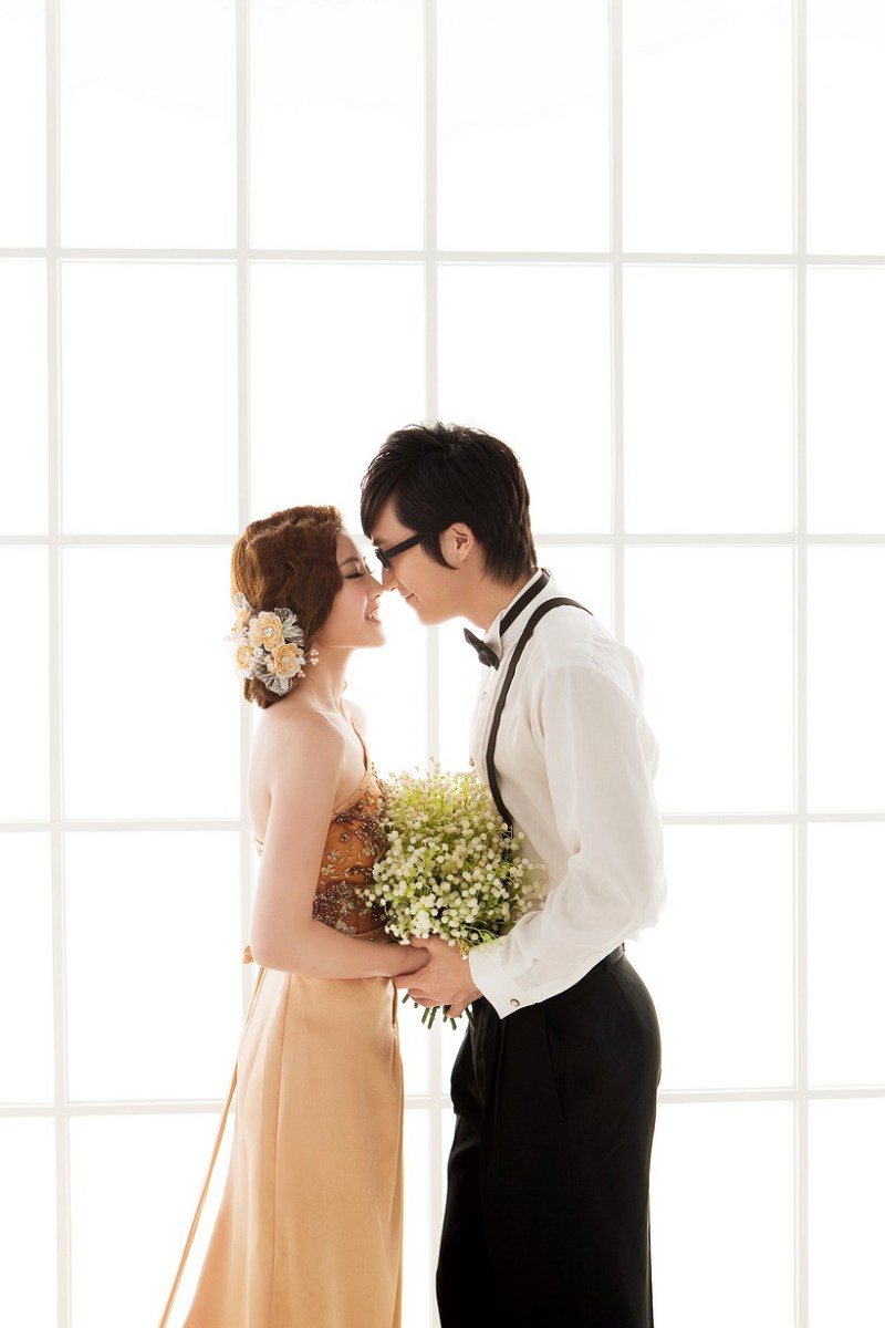 米兰米兰婚纱_2021米兰婚纱时装周(2)